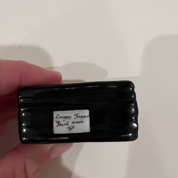 Limoges Box. In PERFECT condition. - Picture 2 of 4